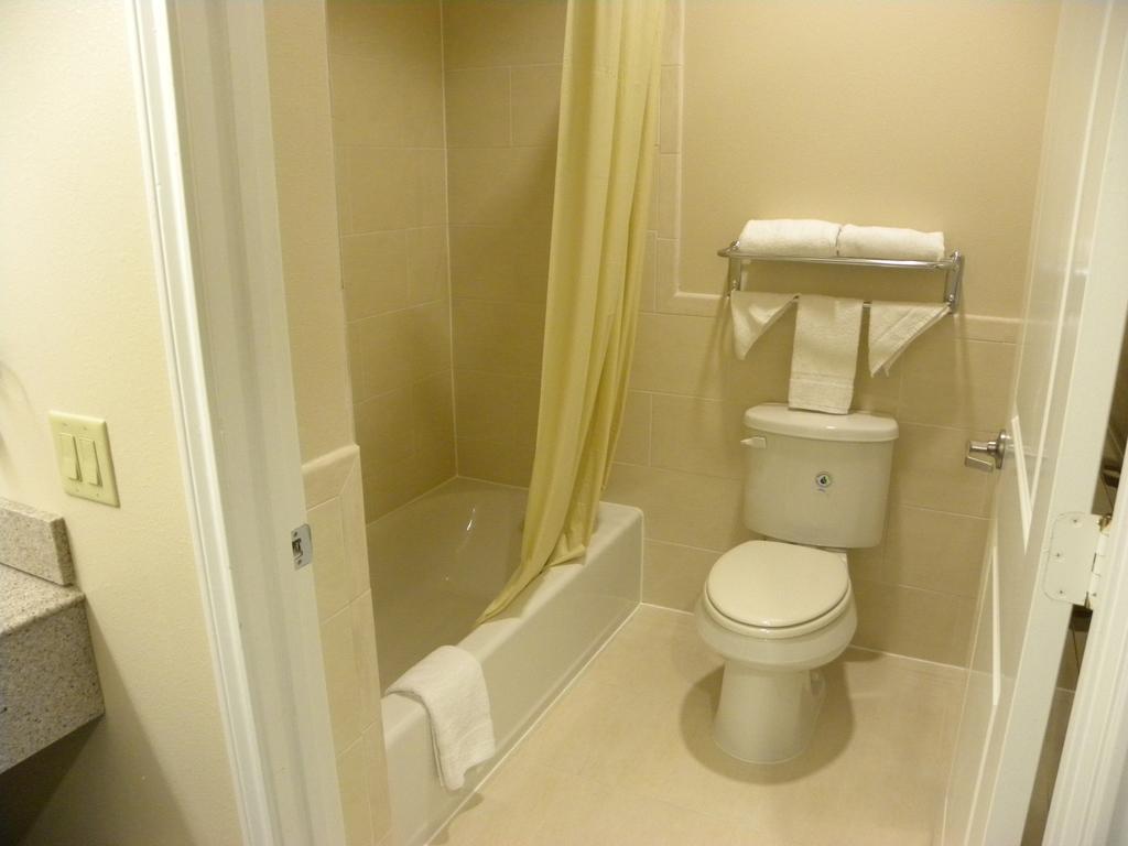 האמבל Palace Inn Kingwood חדר תמונה