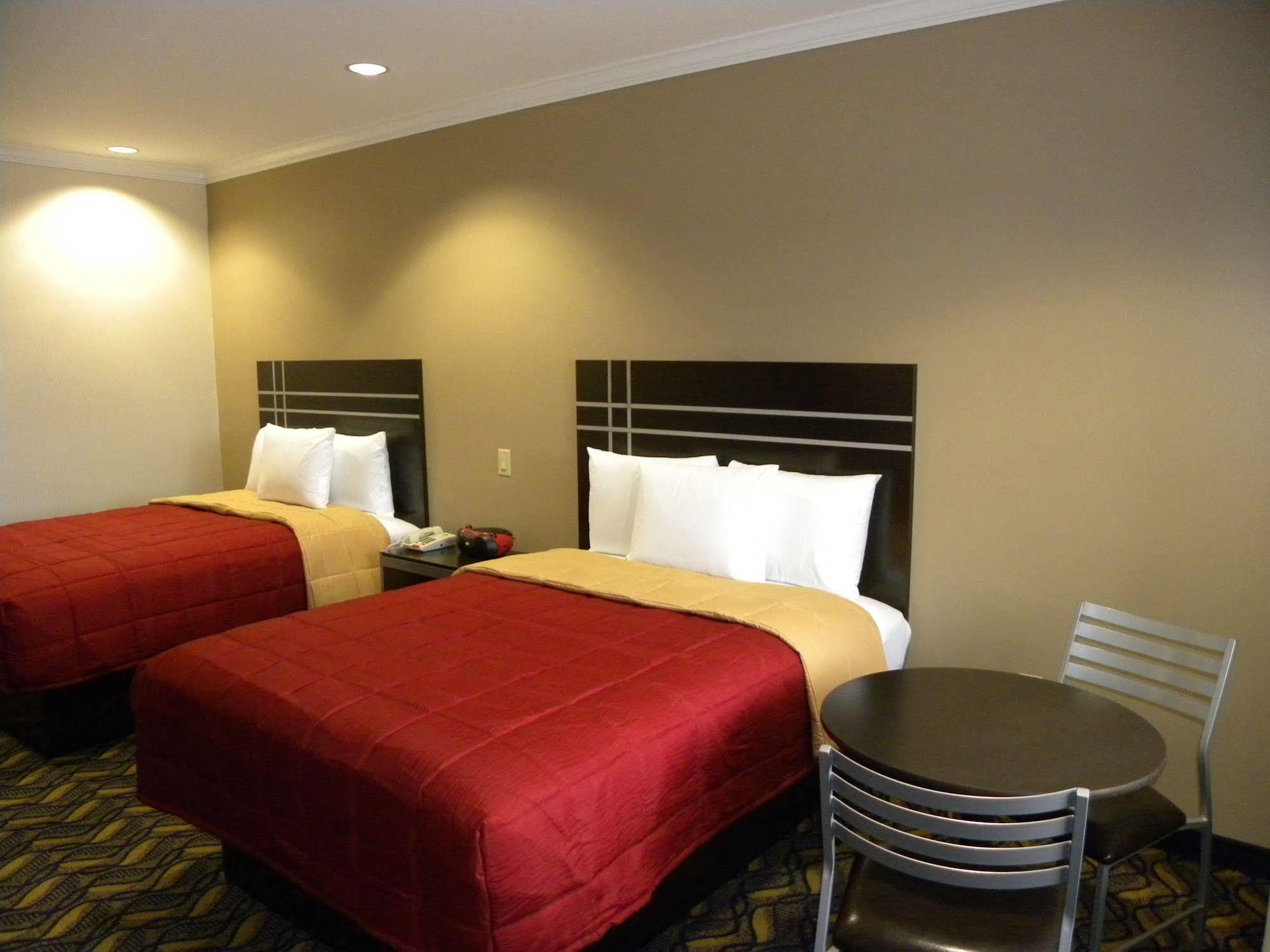 האמבל Palace Inn Kingwood מראה חיצוני תמונה
